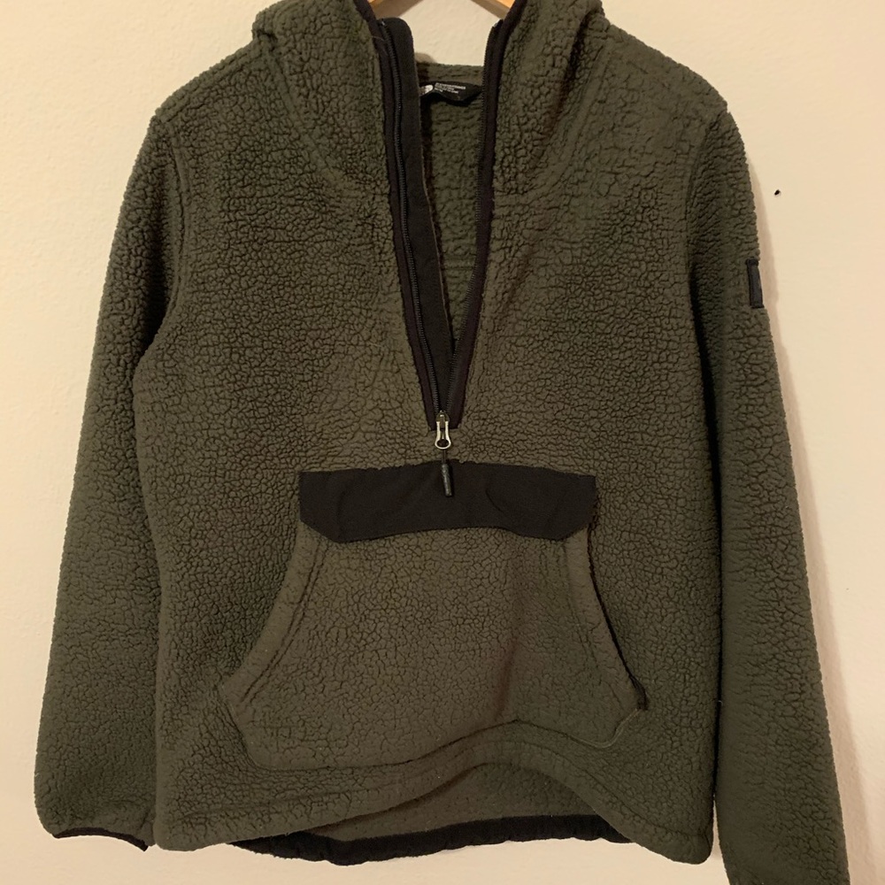 Pullover north face